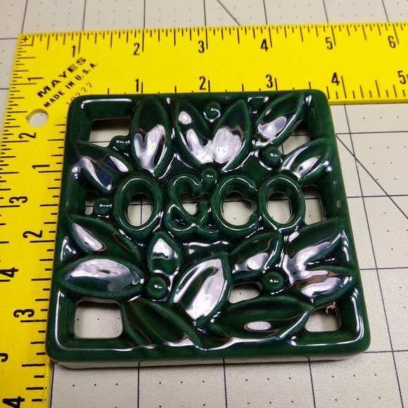 Small Square French Antique Green Enamel Trivet by O&Co Foliage Country Decor - Picture 9 of 9